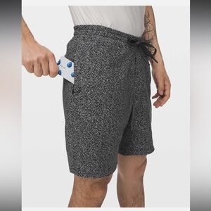 Lululemon Bowline Shorts Size M 8" Staccato Coal Alpine White Training Active